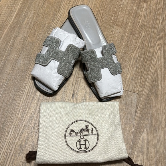Hermes Oran Grey Leather Slides Beaded Sparkle 39 - Picture 9 of 9